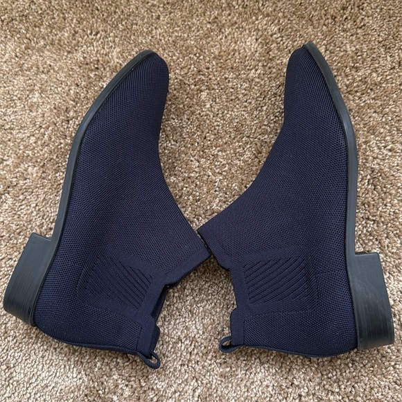 Vivaia Square-Toe Water-Repellent Ankle Boots (Ryan Pro) Navy - Picture 4 of 10